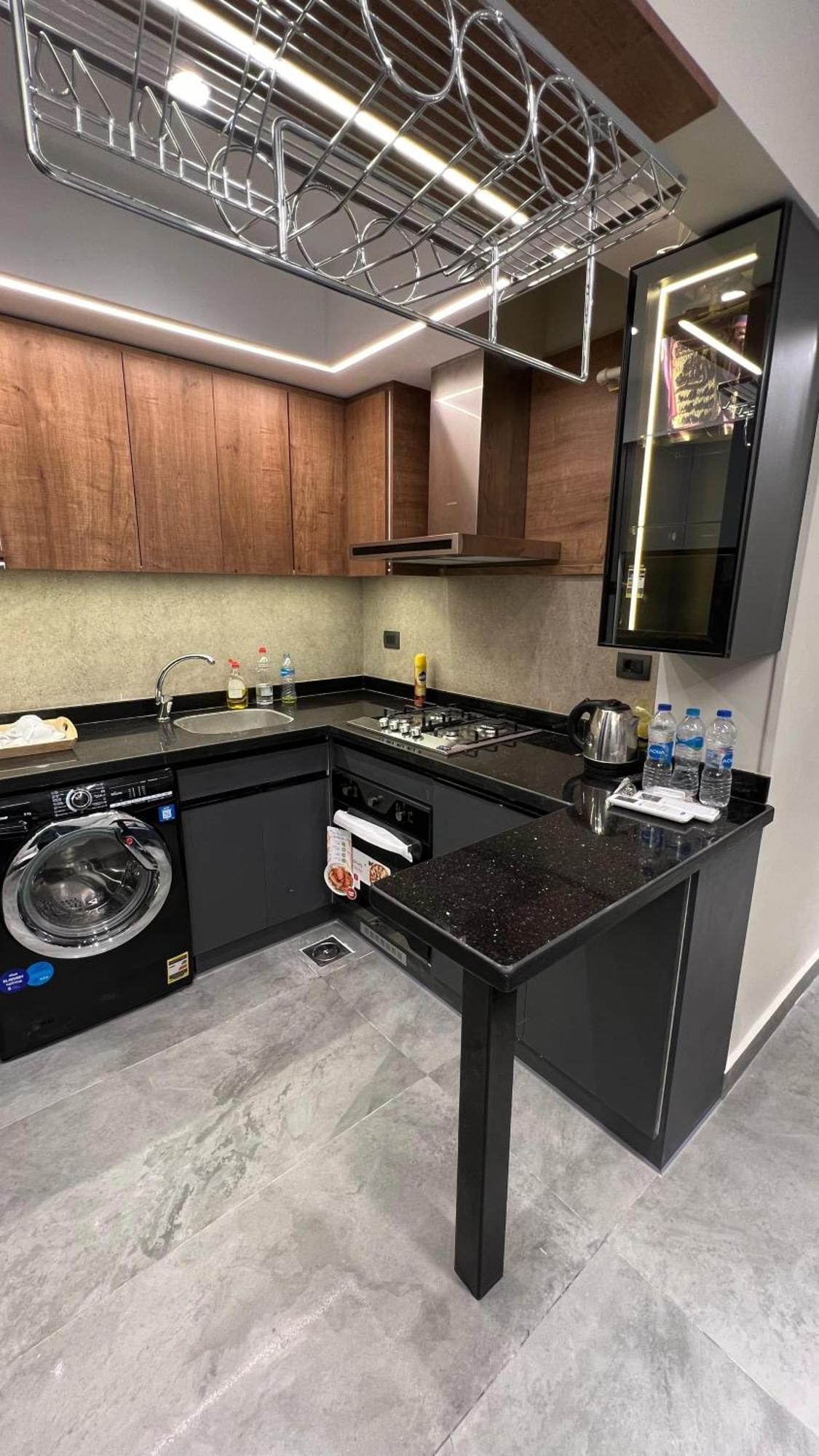 Luxury Apartment El Mohandessen Cairo Exterior photo